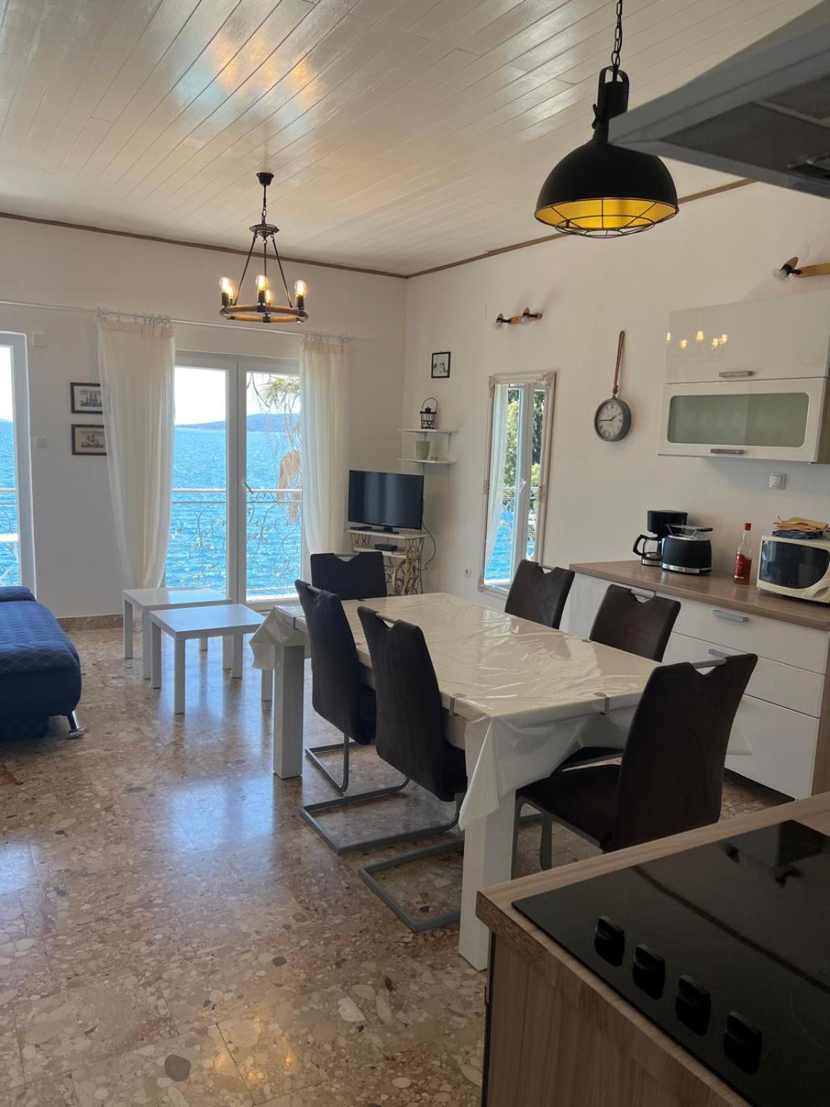 Villa Amarela Seget Vranjica Bagian luar foto