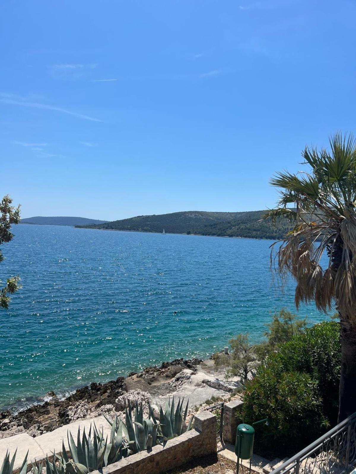 Villa Amarela Seget Vranjica Bagian luar foto