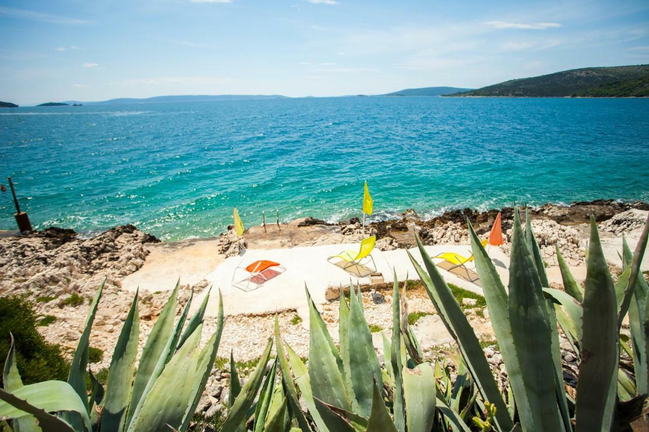 Villa Amarela Seget Vranjica Bagian luar foto