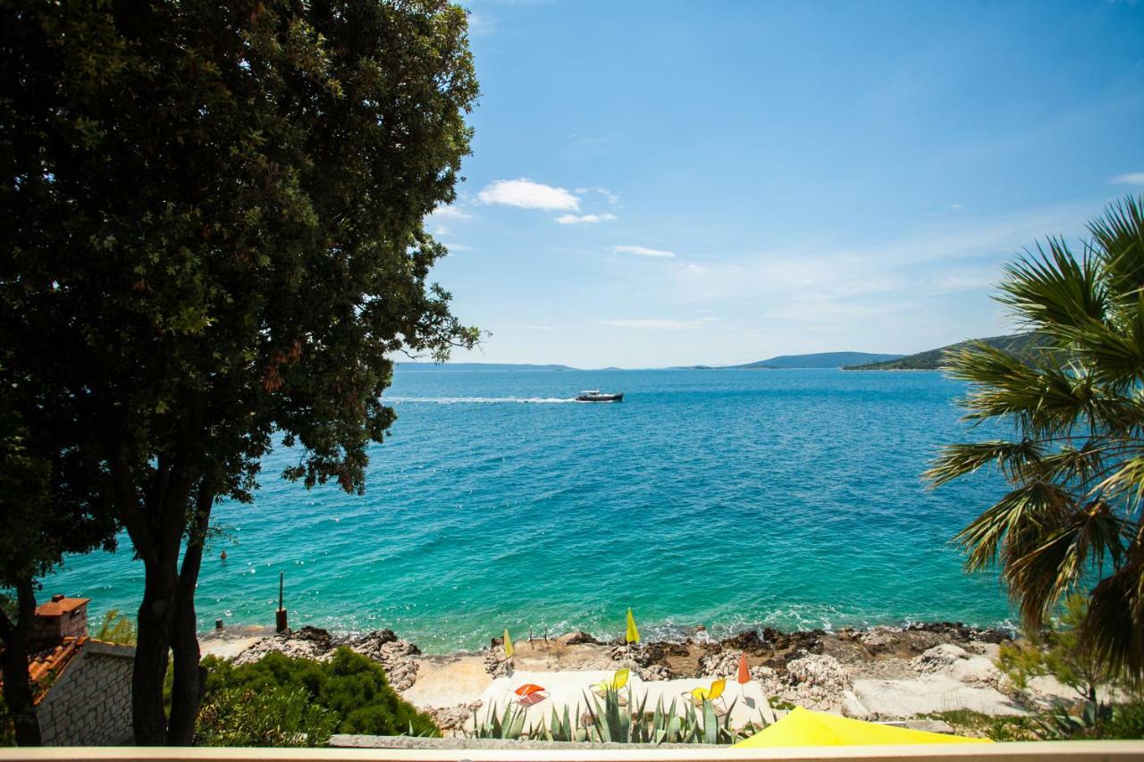 Villa Amarela Seget Vranjica Bagian luar foto